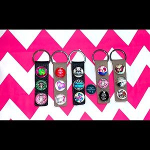 NWT: 5 Leather Snap Keychains